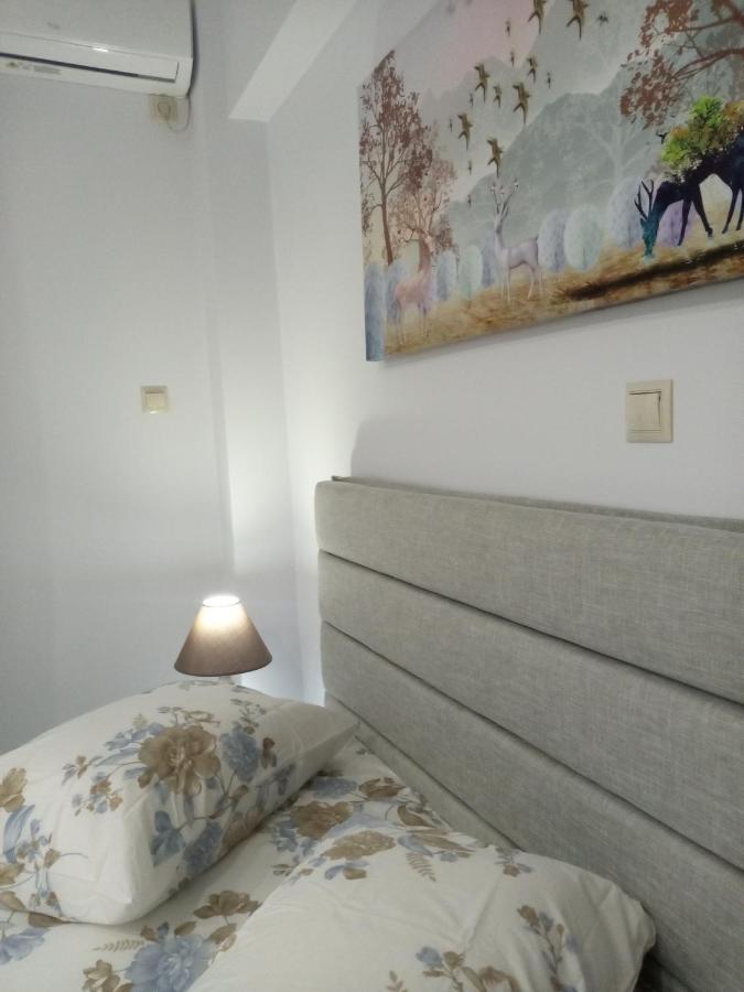 Suite Apartment Athens center, metro Metaxourgeio Buitenkant foto