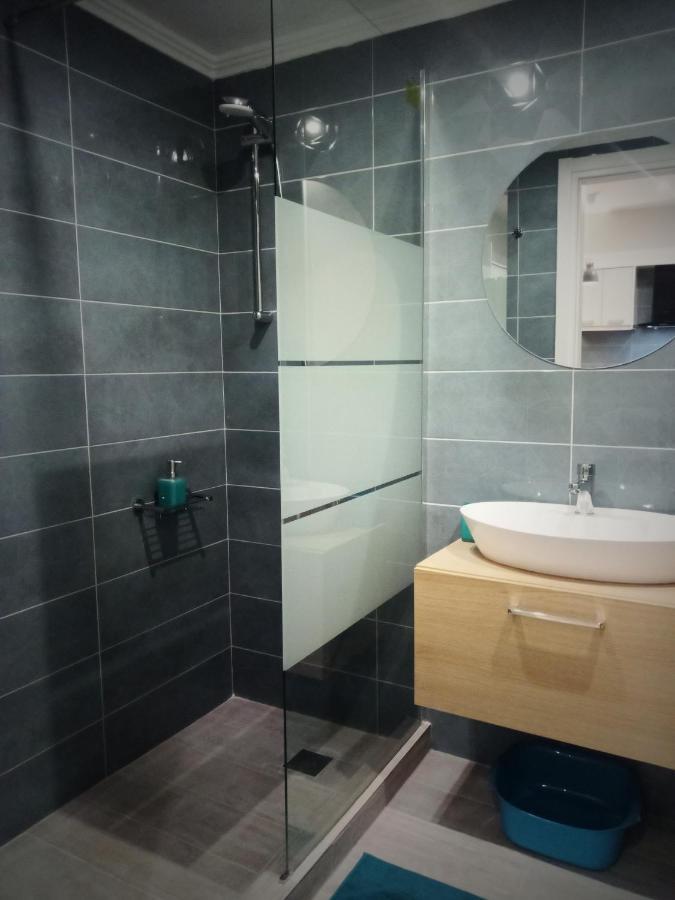 Suite Apartment Athens center, metro Metaxourgeio Buitenkant foto